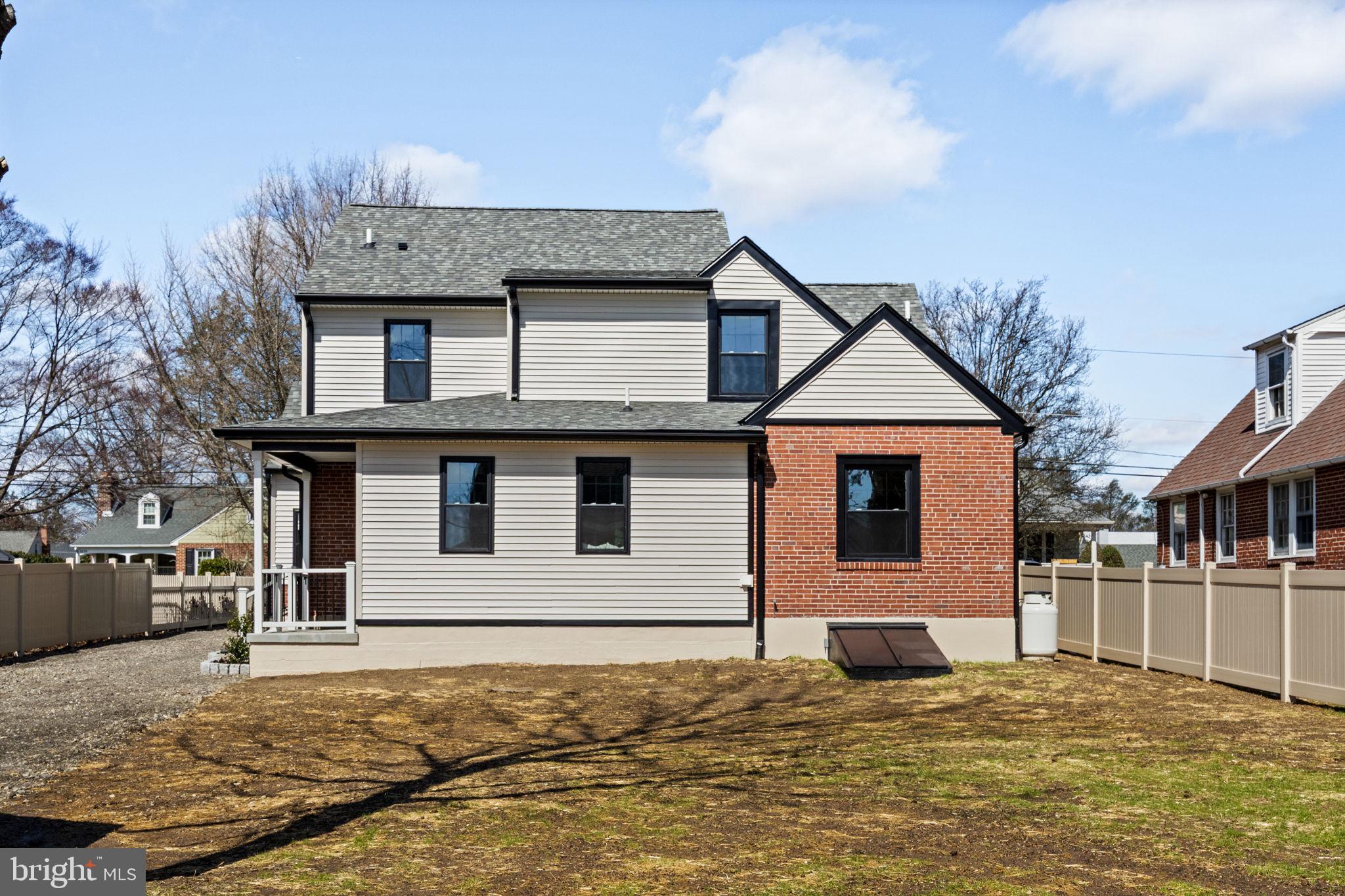 1439 DORCHESTER ROAD