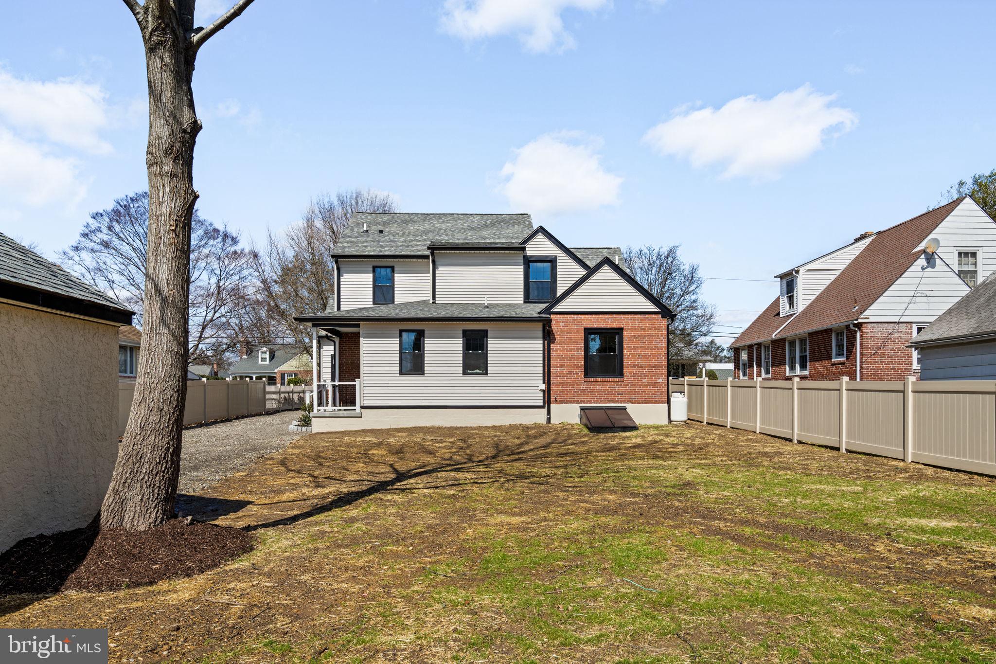 1439 DORCHESTER ROAD