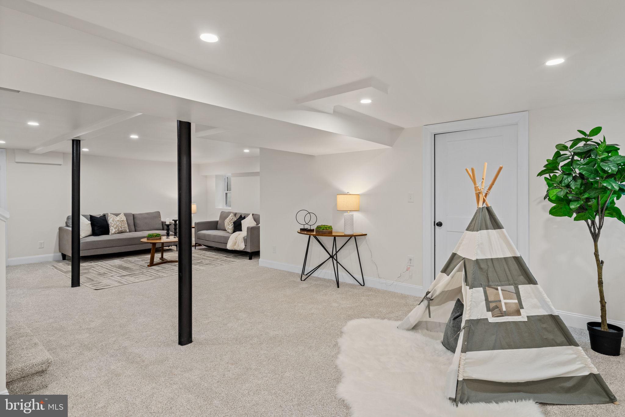 1439 DORCHESTER ROAD