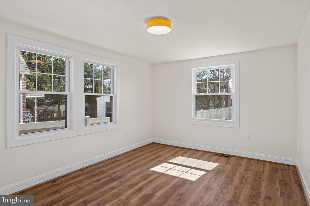 1439 DORCHESTER ROAD