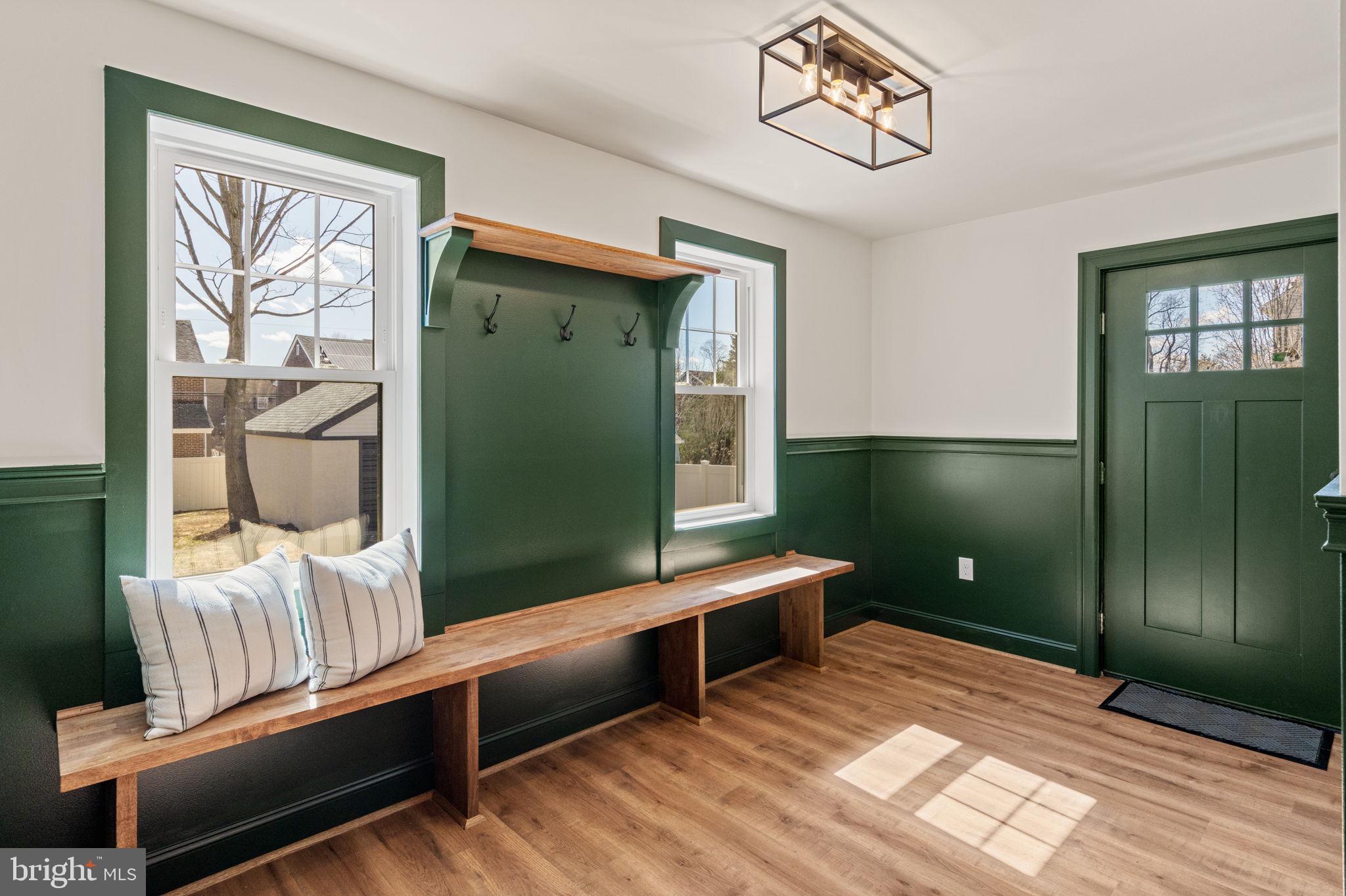 1439 DORCHESTER ROAD