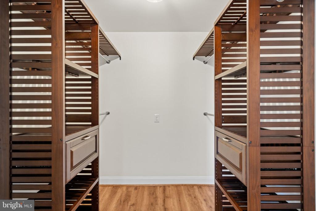 1439 DORCHESTER ROAD