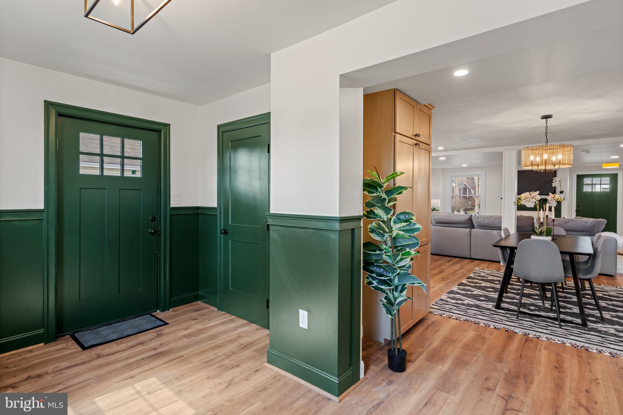 1439 DORCHESTER ROAD