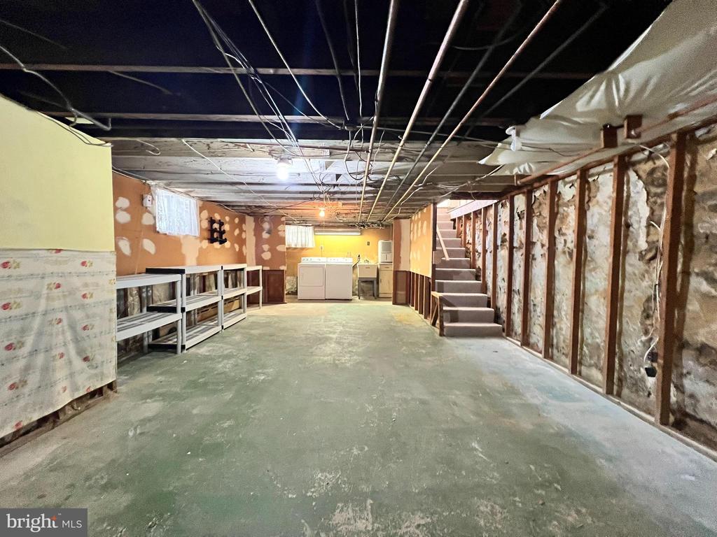 344 FAIRFAX ROAD