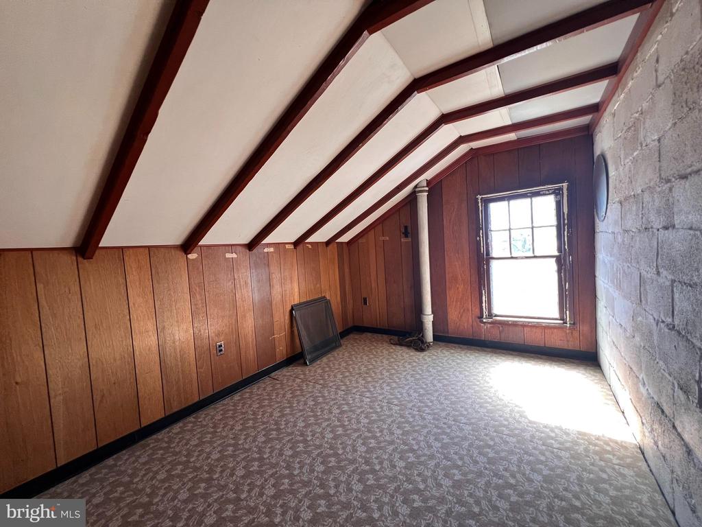 344 FAIRFAX ROAD