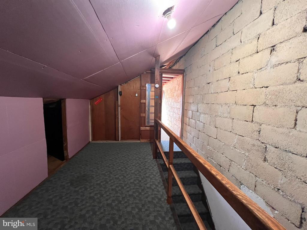 344 FAIRFAX ROAD