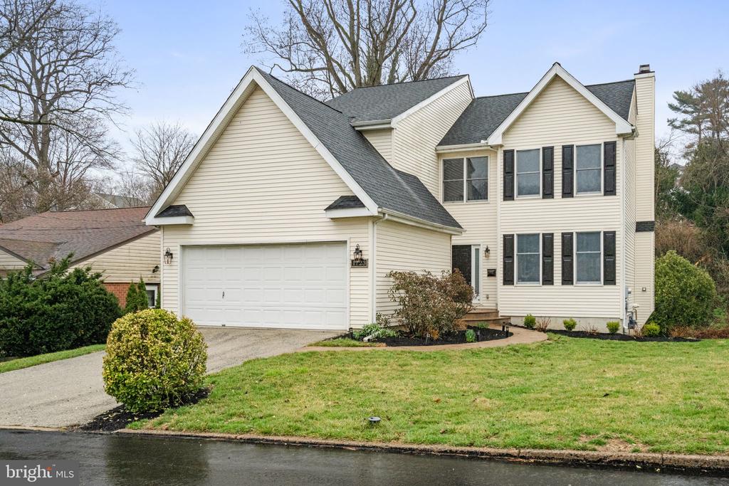1723 POWDER MILL LANE