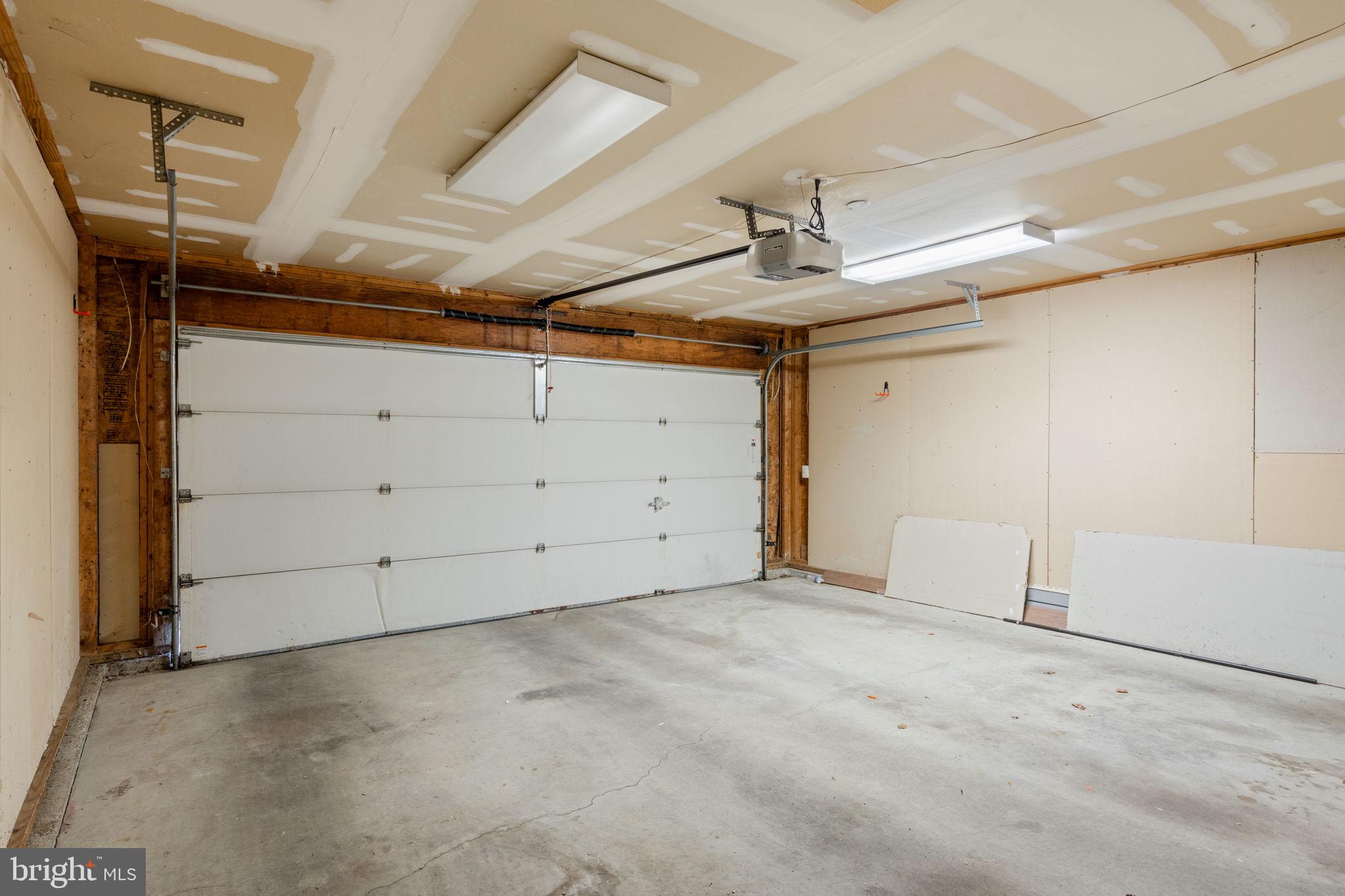 1723 POWDER MILL LANE