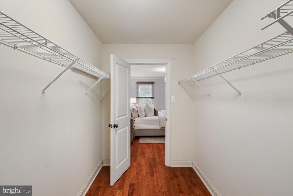1723 POWDER MILL LANE