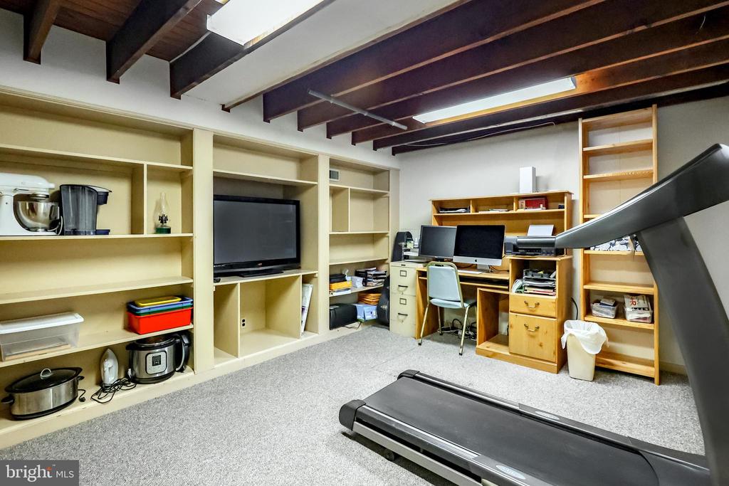 85 2ND AVENUE