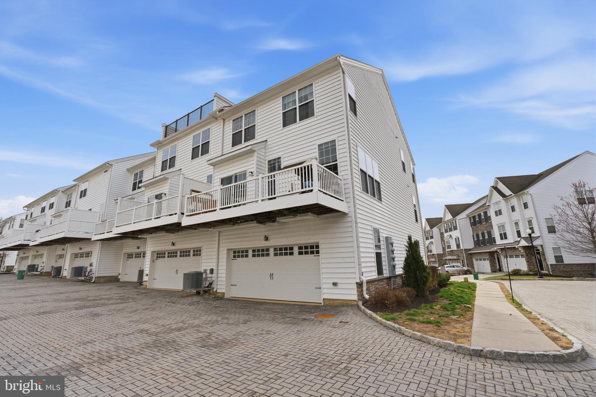 101 MURRAY LANE