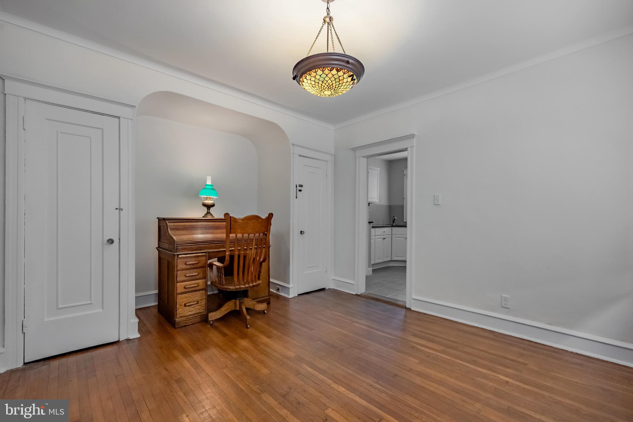 618 GEORGES LANE