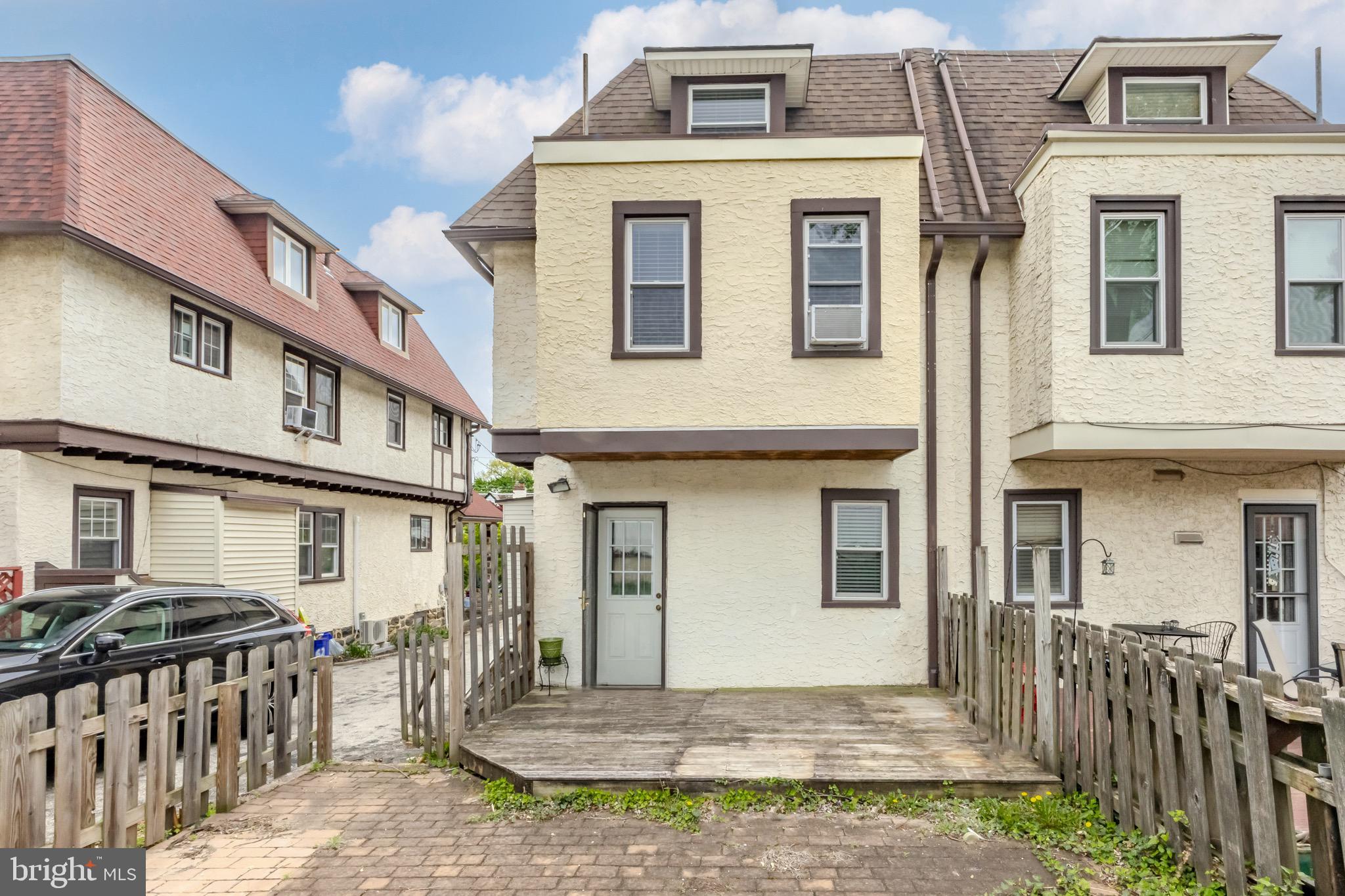 618 GEORGES LANE