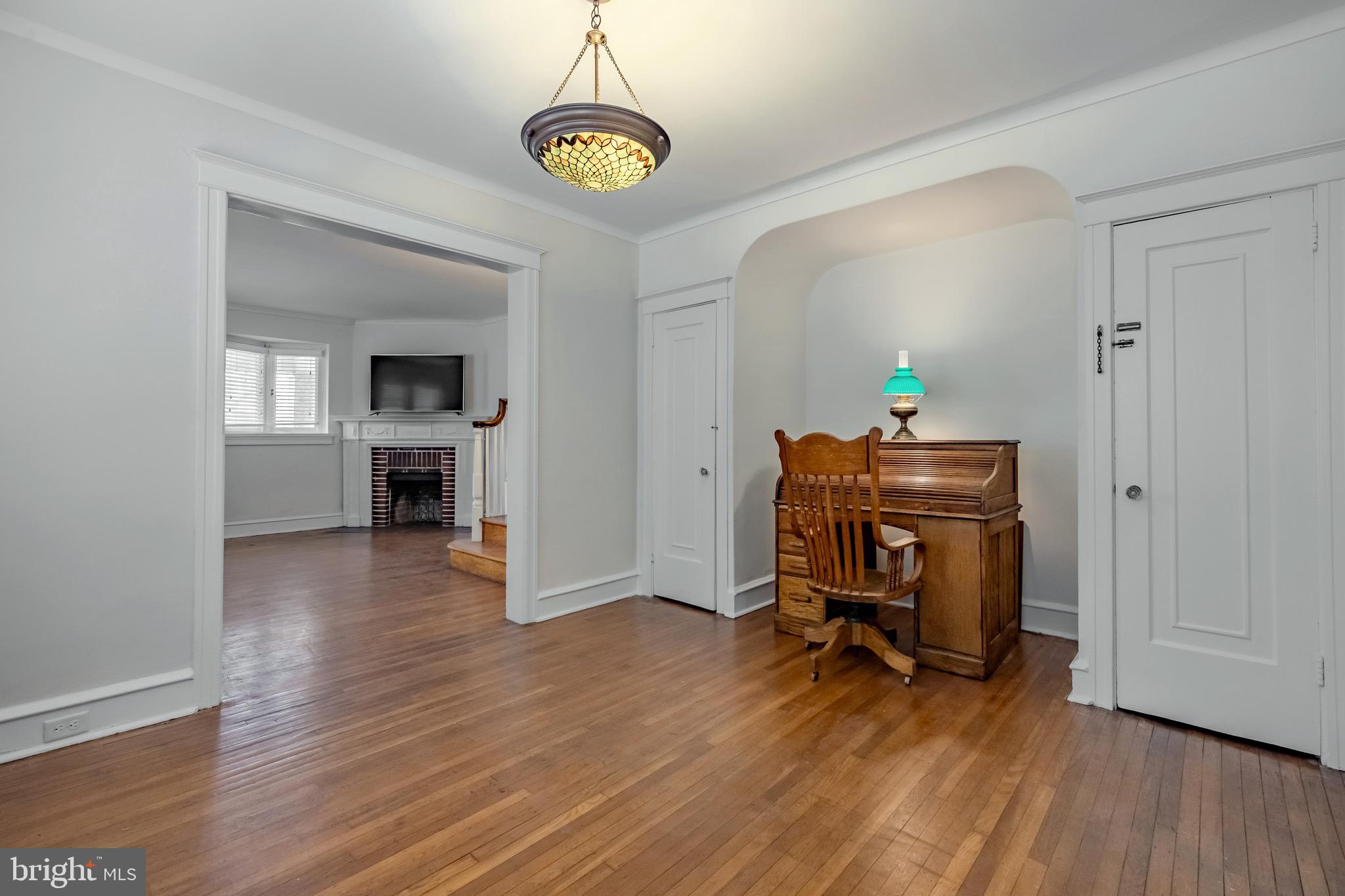 618 GEORGES LANE