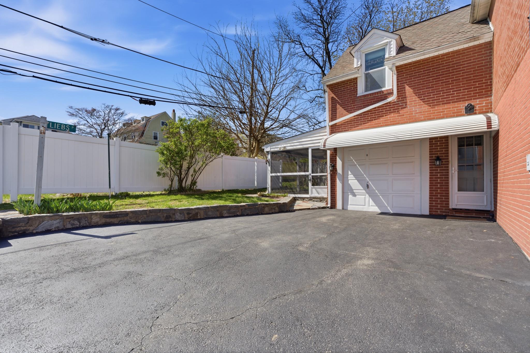 308 ELDON AVENUE