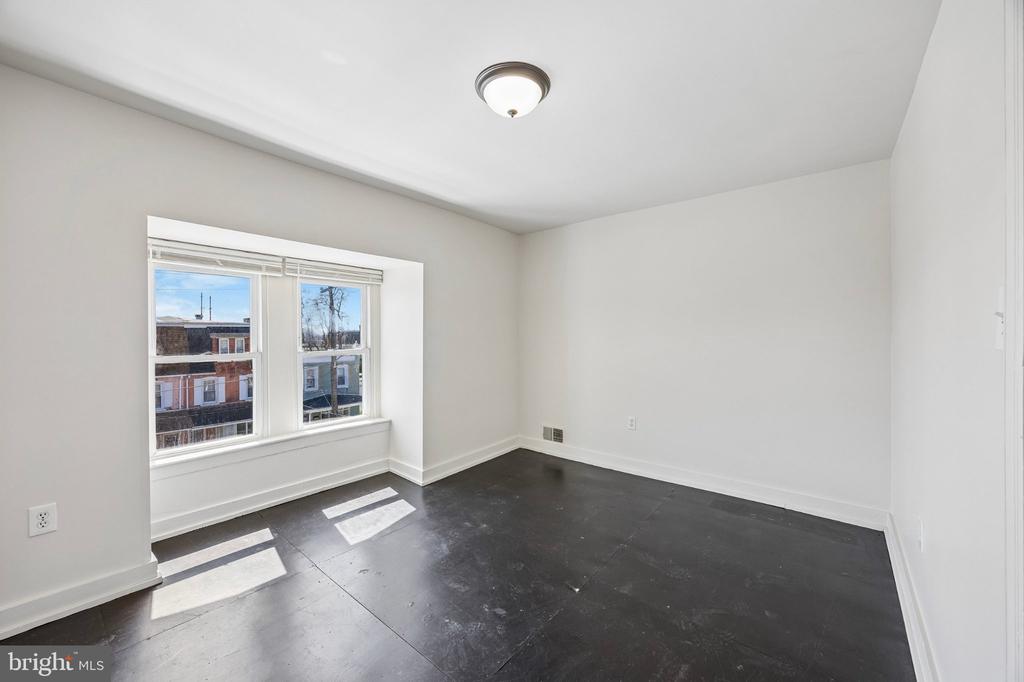 2706 W 7TH STREET