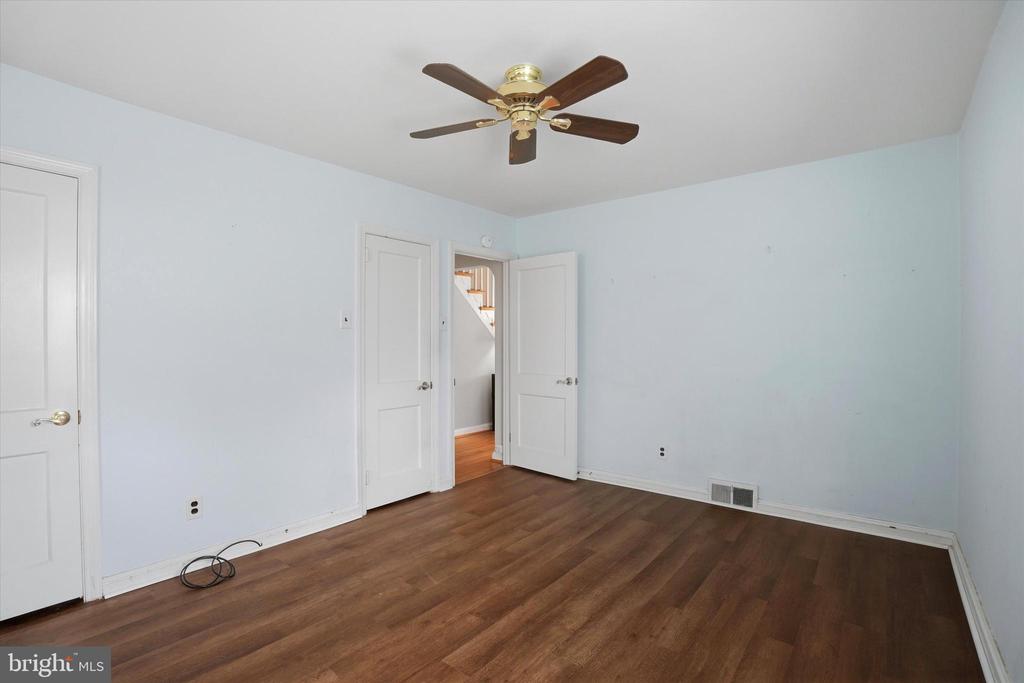 544 LAWRENCE ROAD