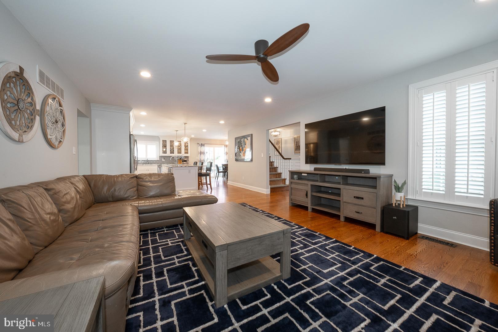 407 VALLEY GLEN DRIVE