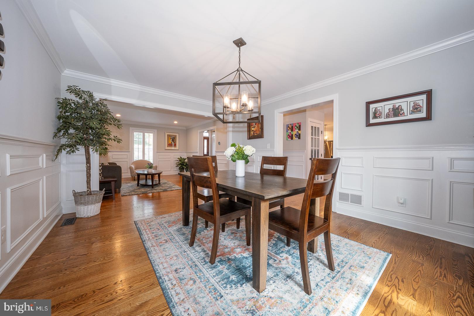 407 VALLEY GLEN DRIVE