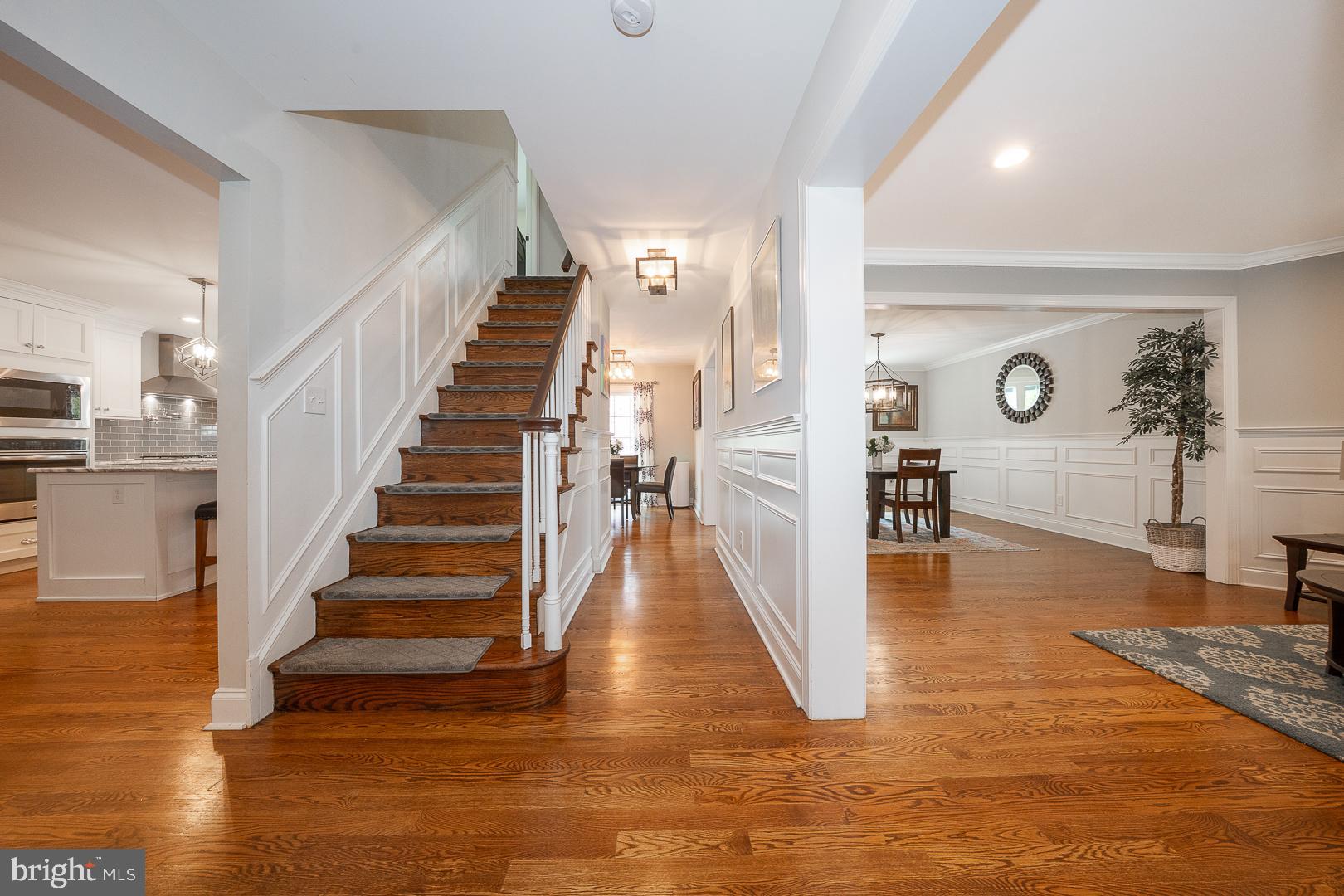 407 VALLEY GLEN DRIVE