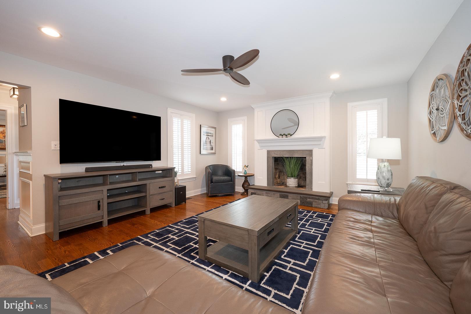 407 VALLEY GLEN DRIVE