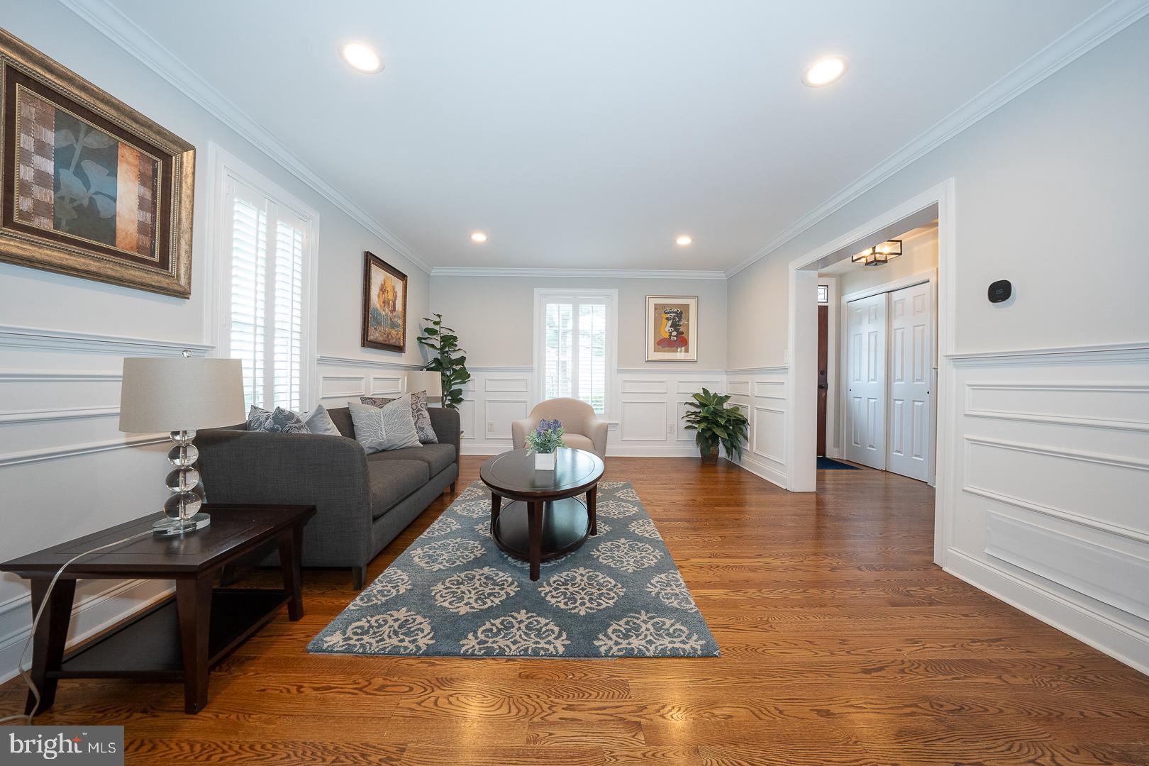 407 VALLEY GLEN DRIVE