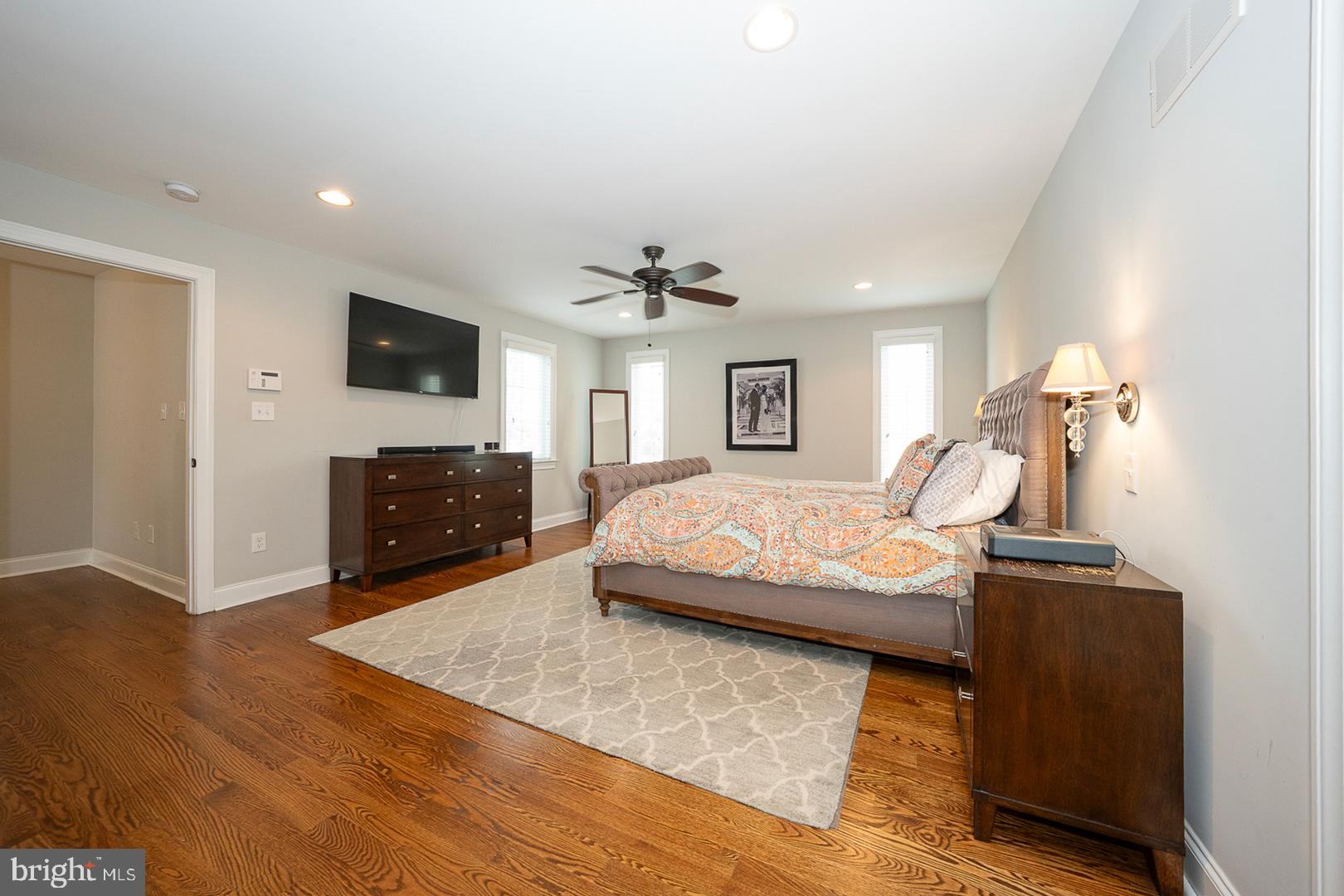 407 VALLEY GLEN DRIVE