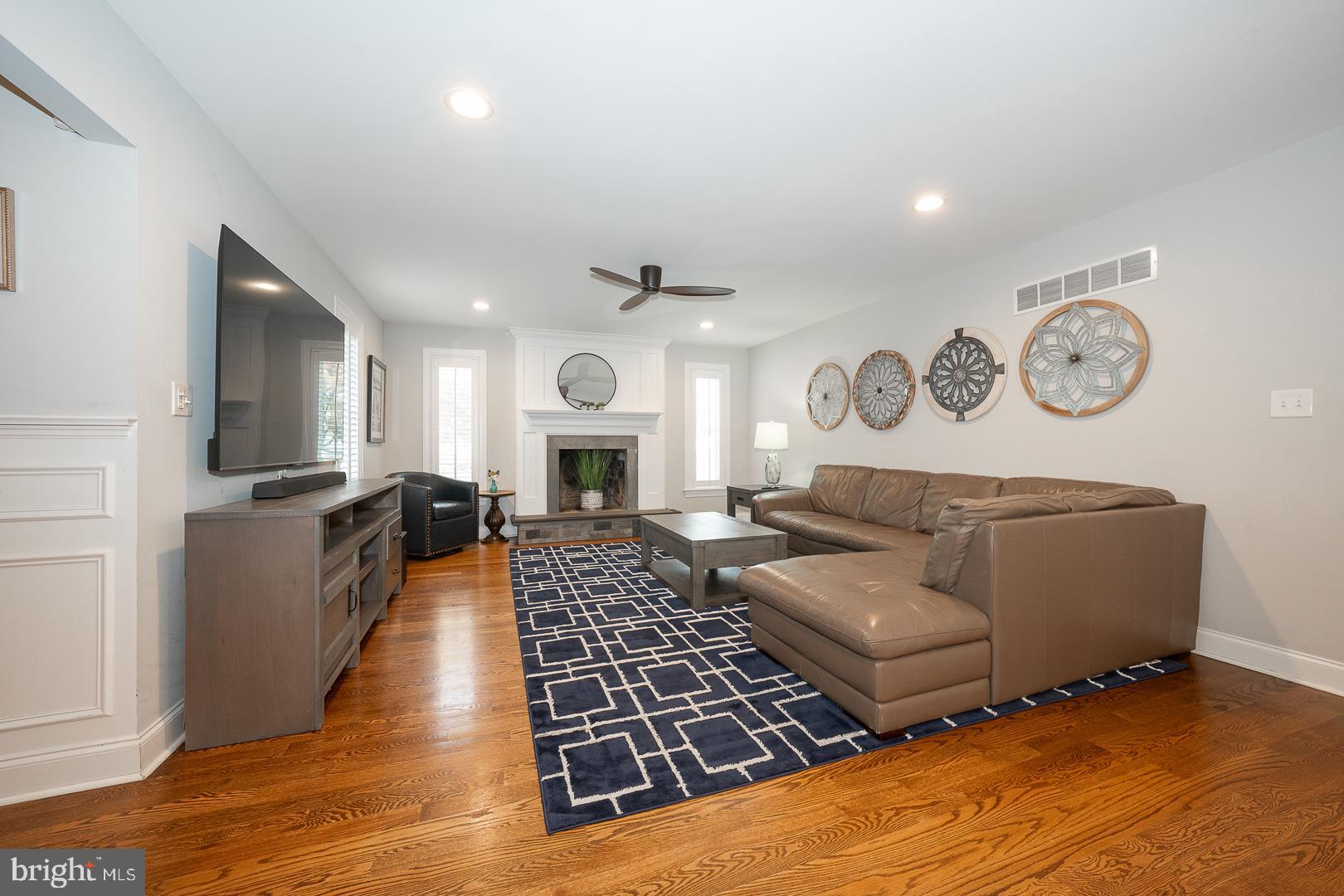 407 VALLEY GLEN DRIVE