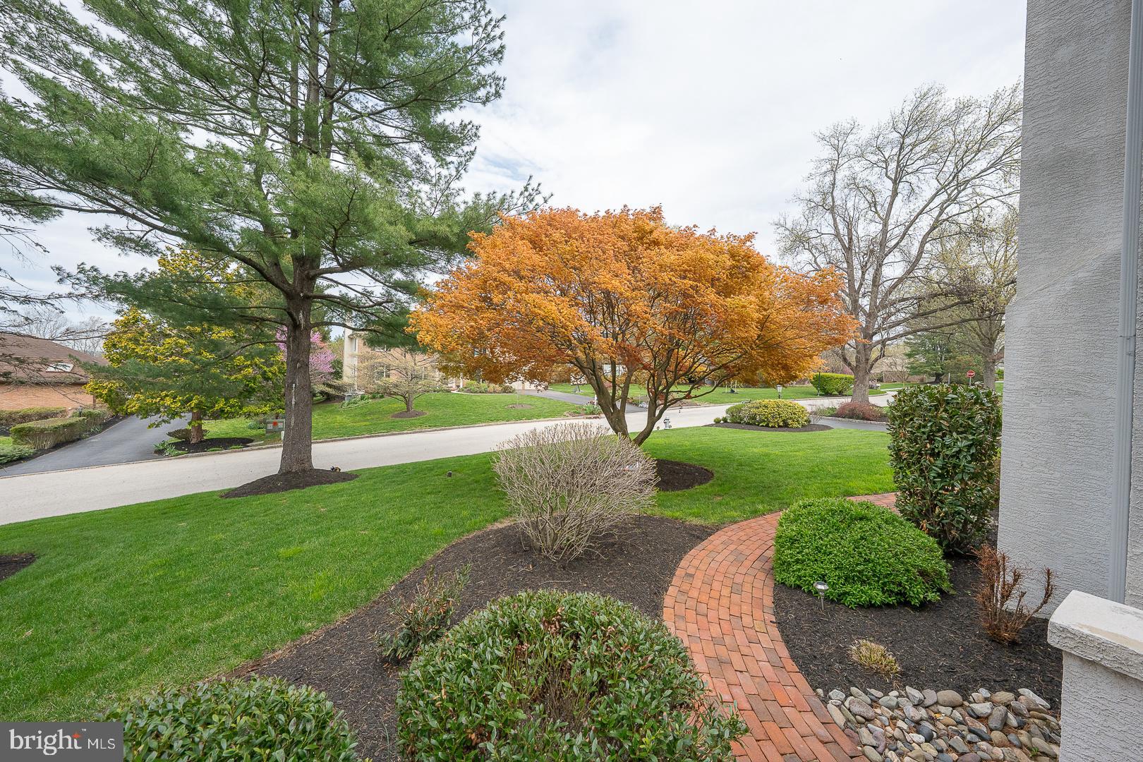 407 VALLEY GLEN DRIVE