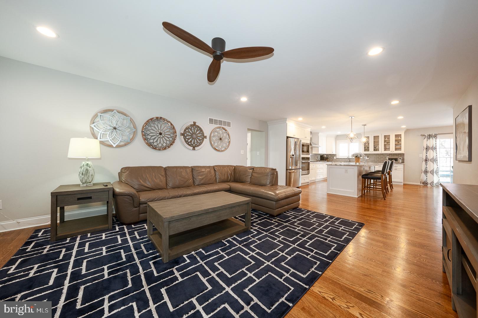 407 VALLEY GLEN DRIVE