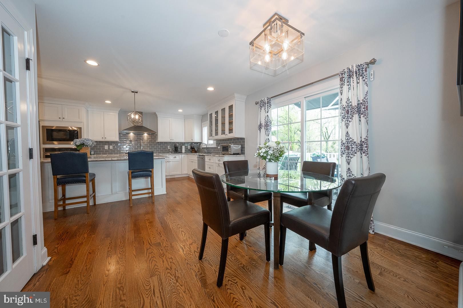 407 VALLEY GLEN DRIVE