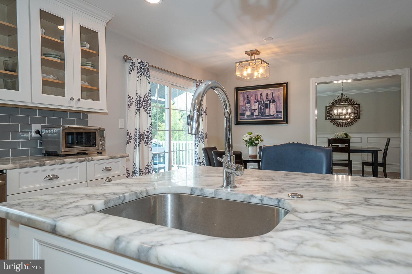 407 VALLEY GLEN DRIVE