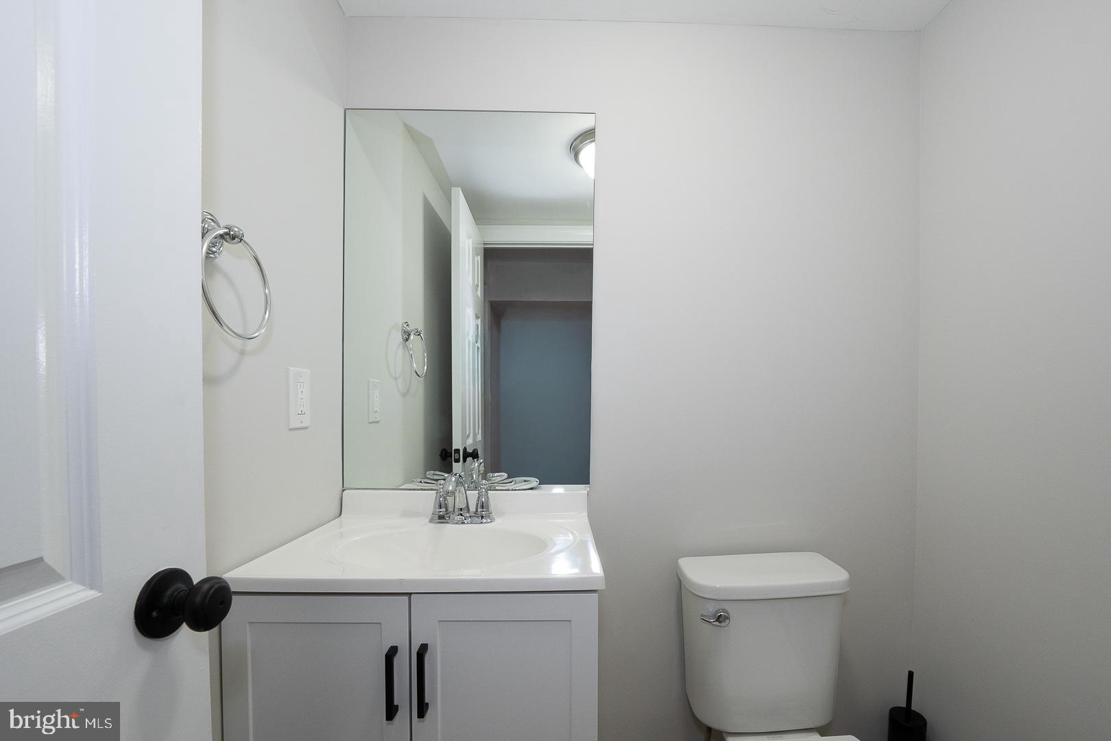 407 VALLEY GLEN DRIVE