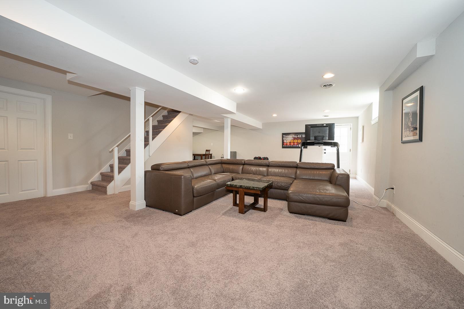 407 VALLEY GLEN DRIVE