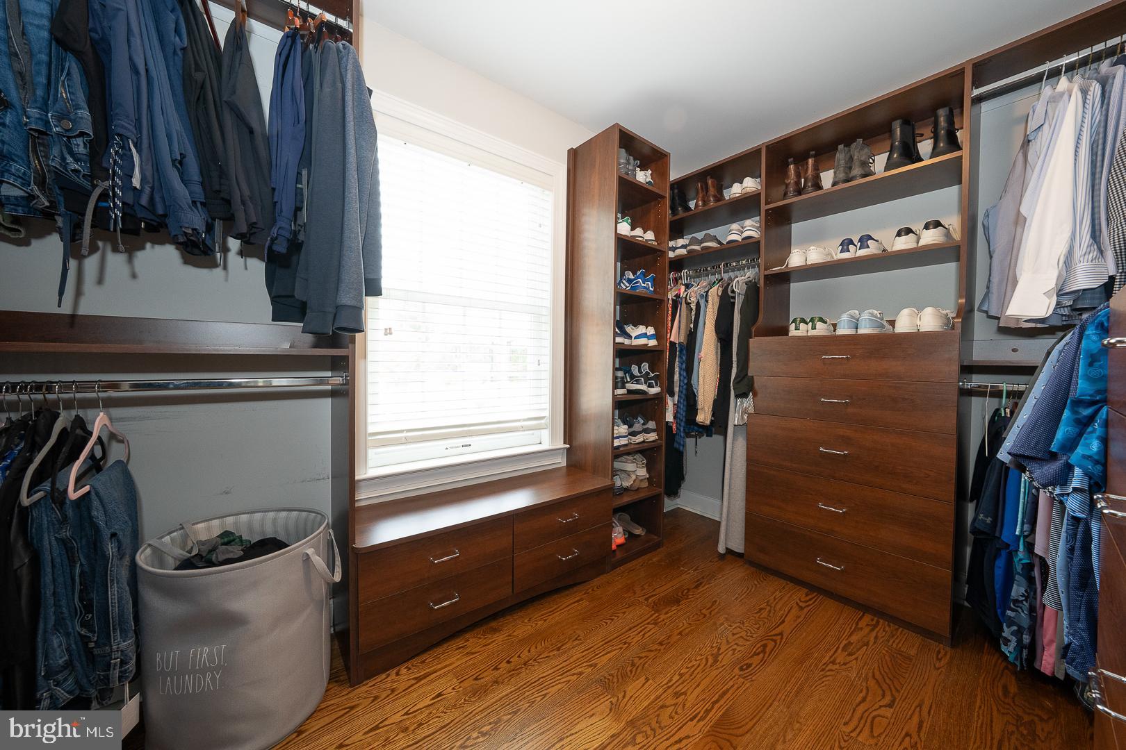 407 VALLEY GLEN DRIVE