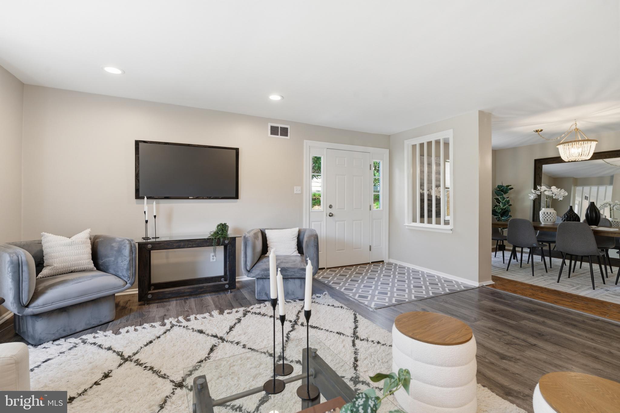 1313 DELMONT AVENUE