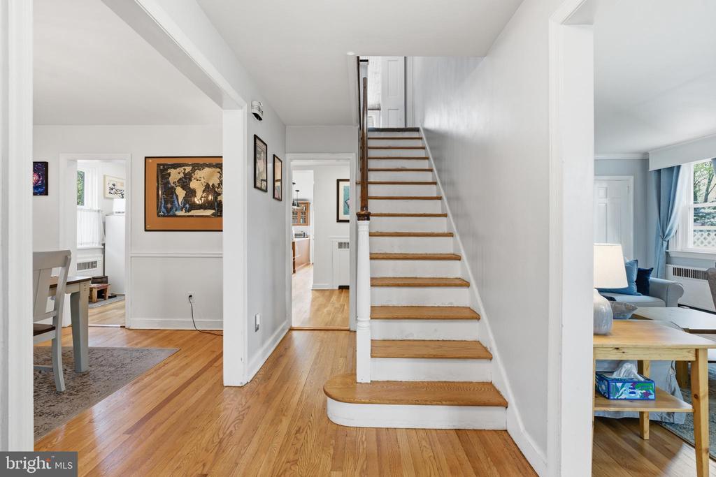 827 HARPER AVENUE