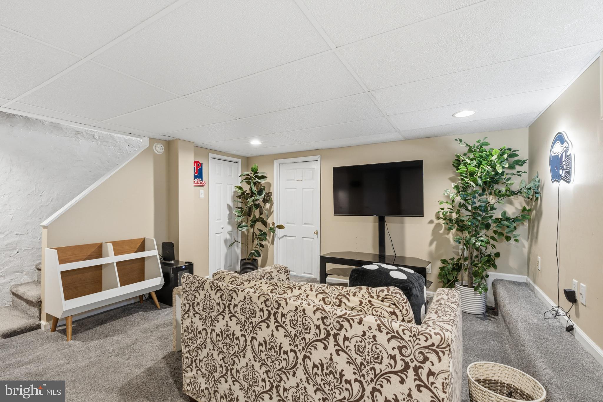 526 COUNTRY CLUB LANE