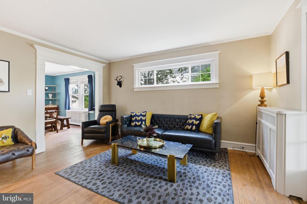 526 COUNTRY CLUB LANE