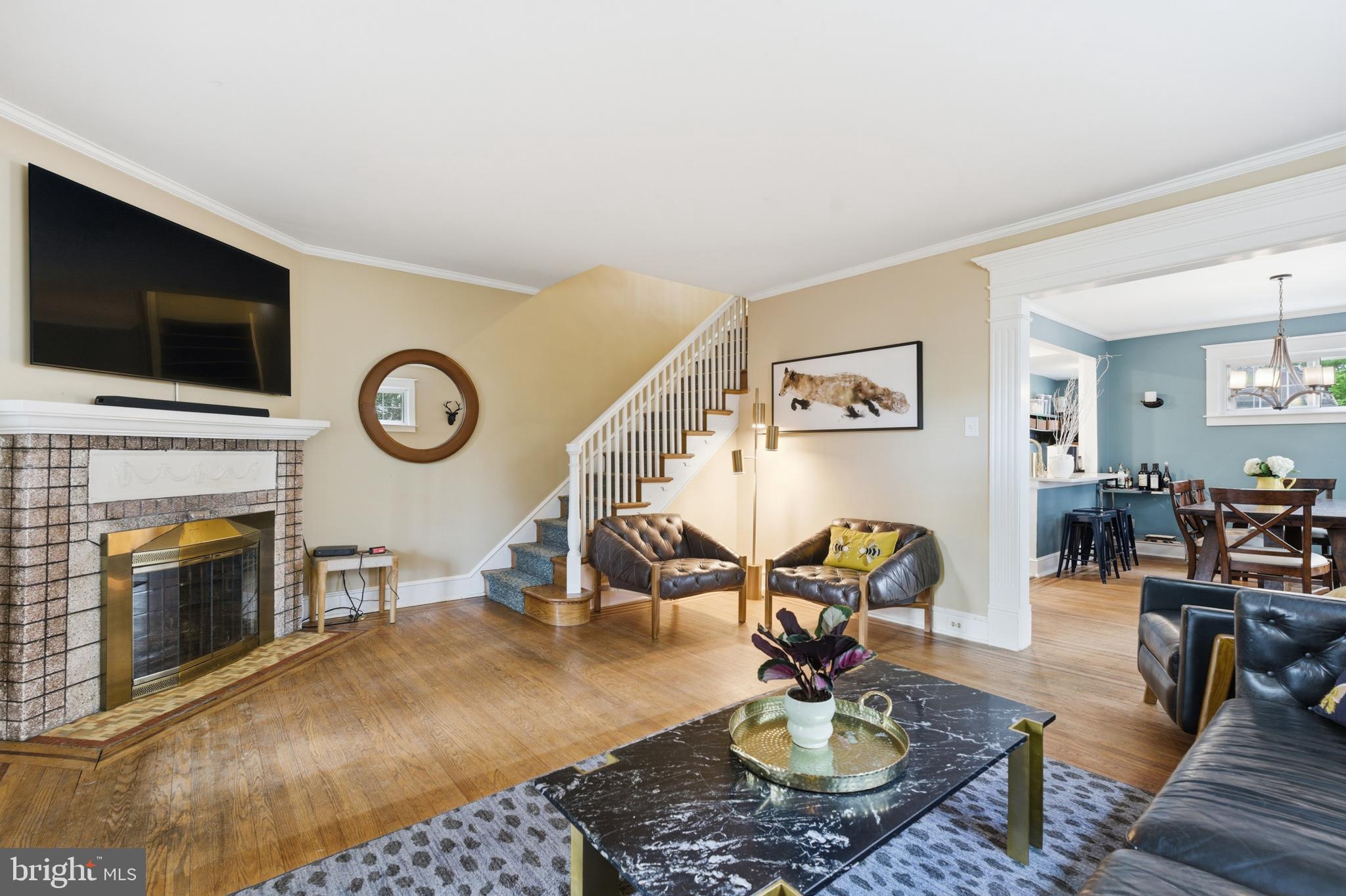 526 COUNTRY CLUB LANE