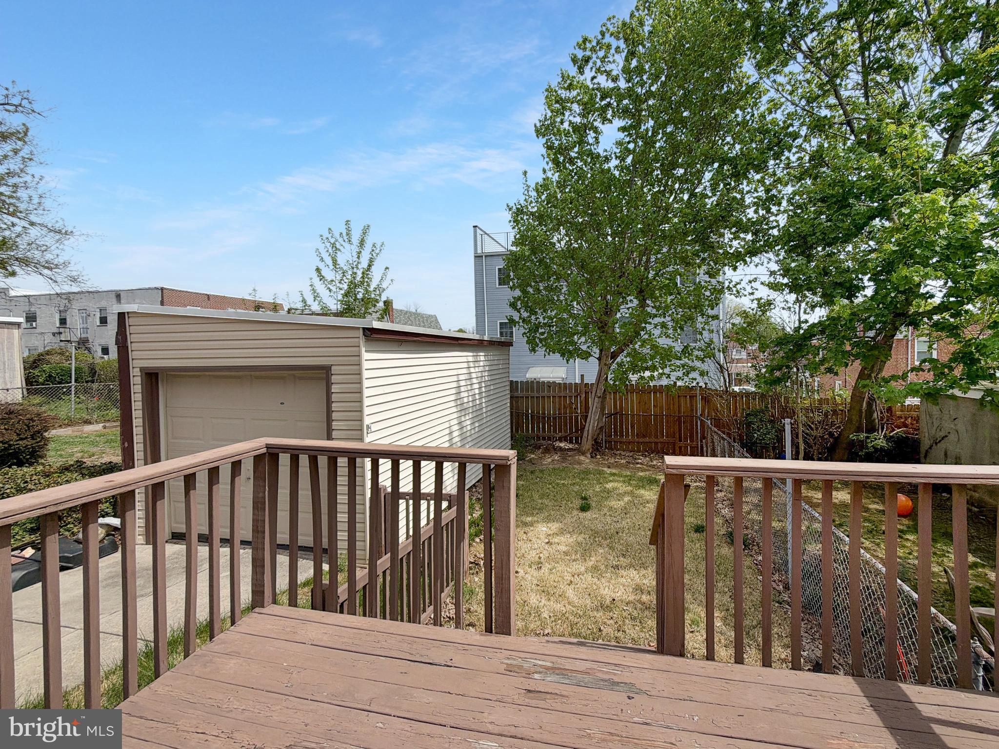 1213 HARDING DRIVE