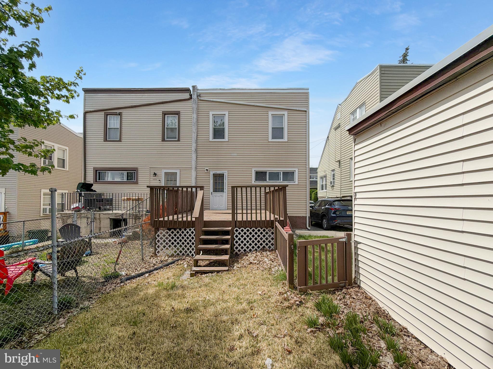 1213 HARDING DRIVE