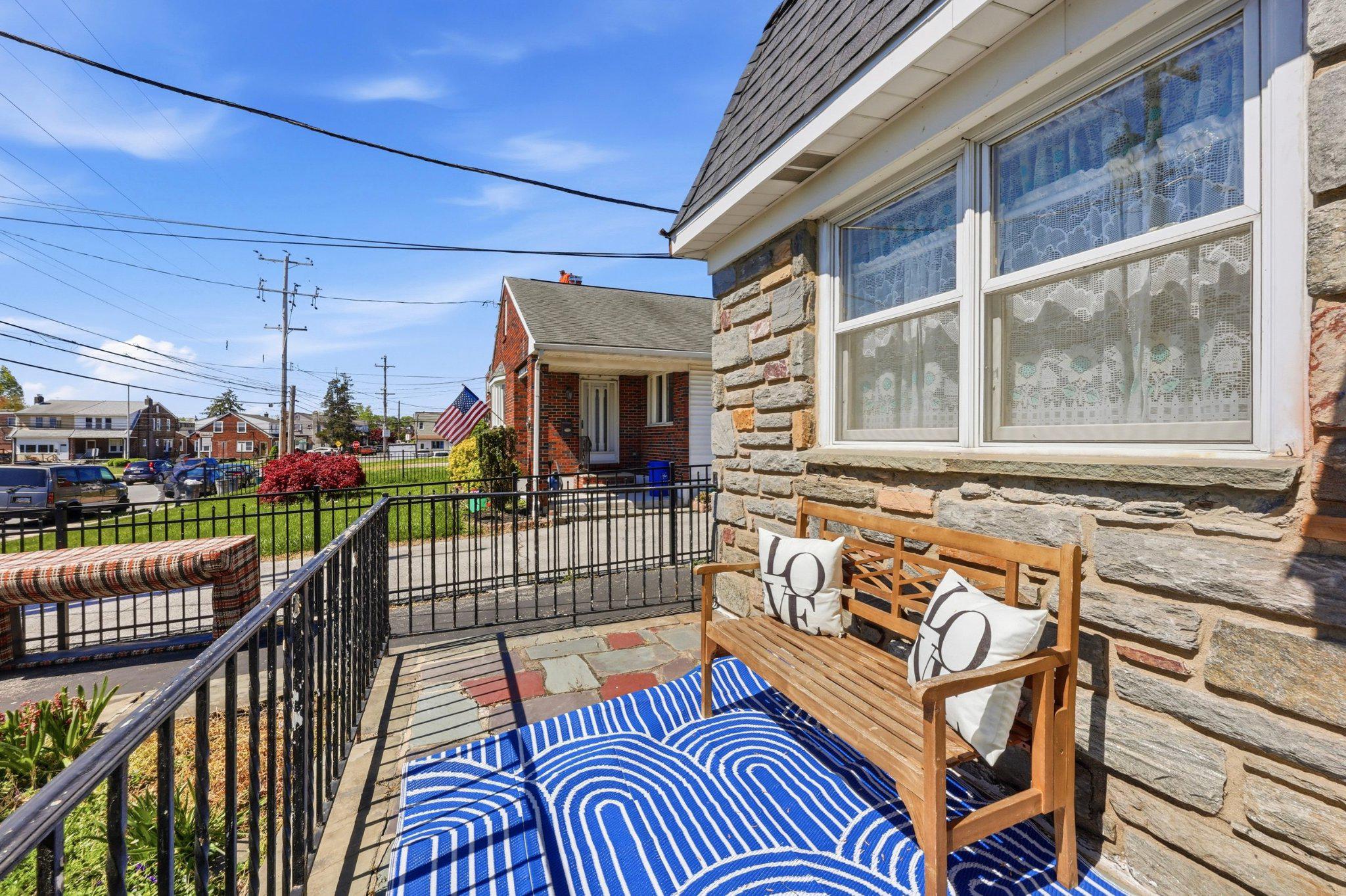 17 E BERKLEY AVENUE