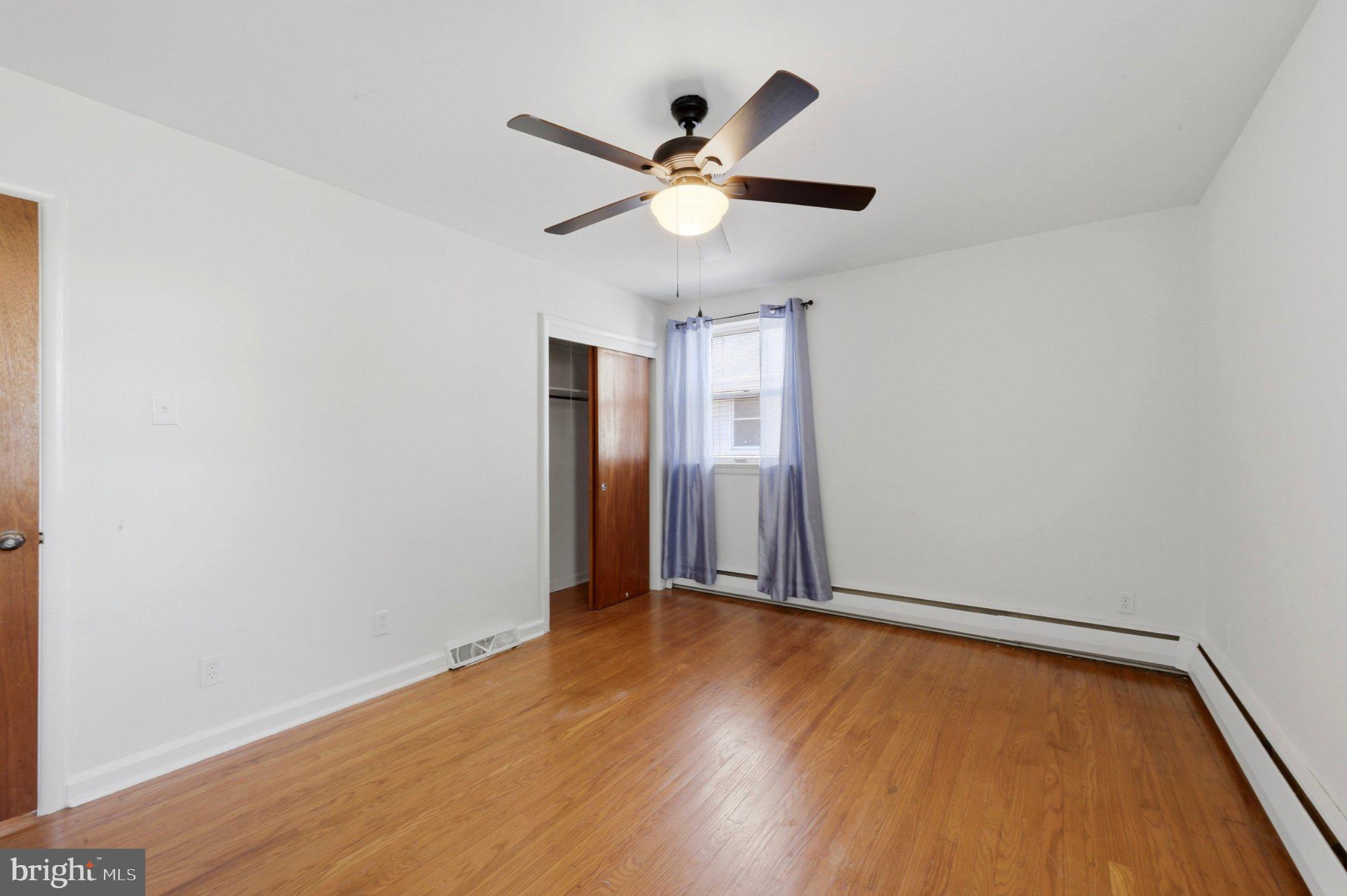 17 E BERKLEY AVENUE