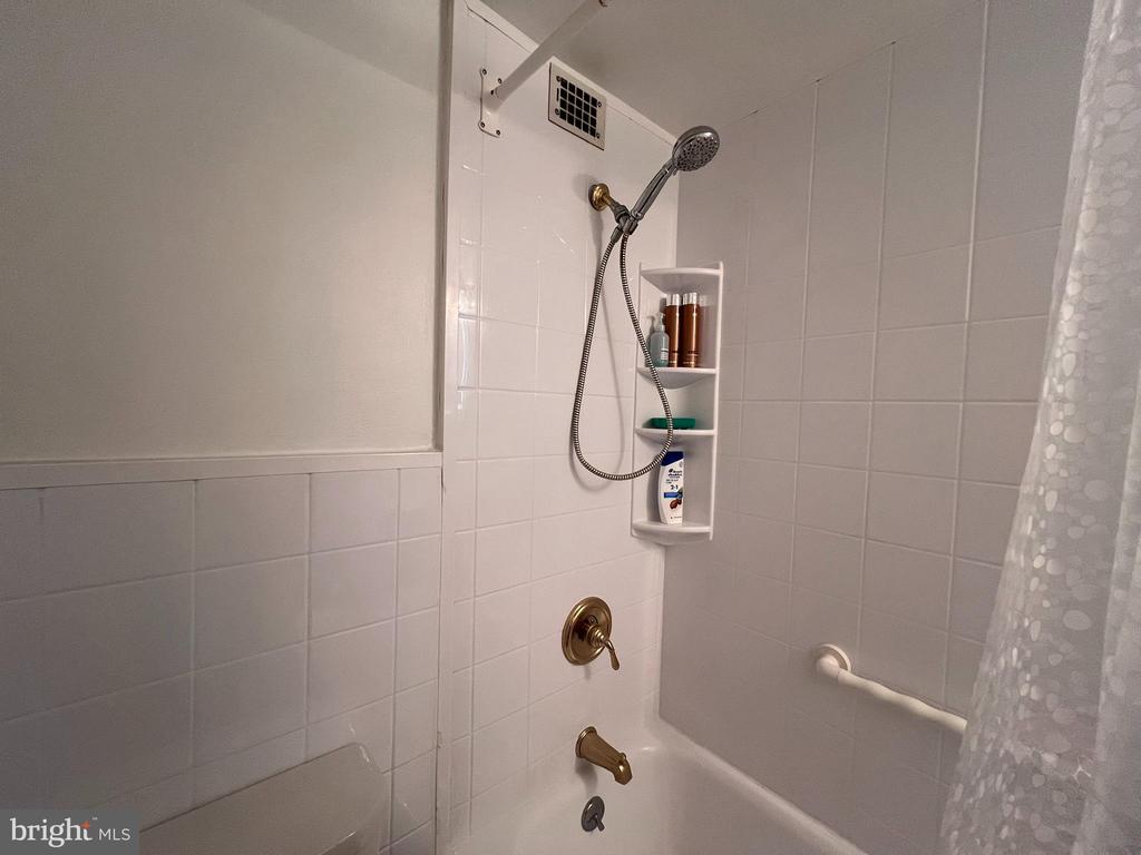 80 W BALTIMORE AVENUE C201