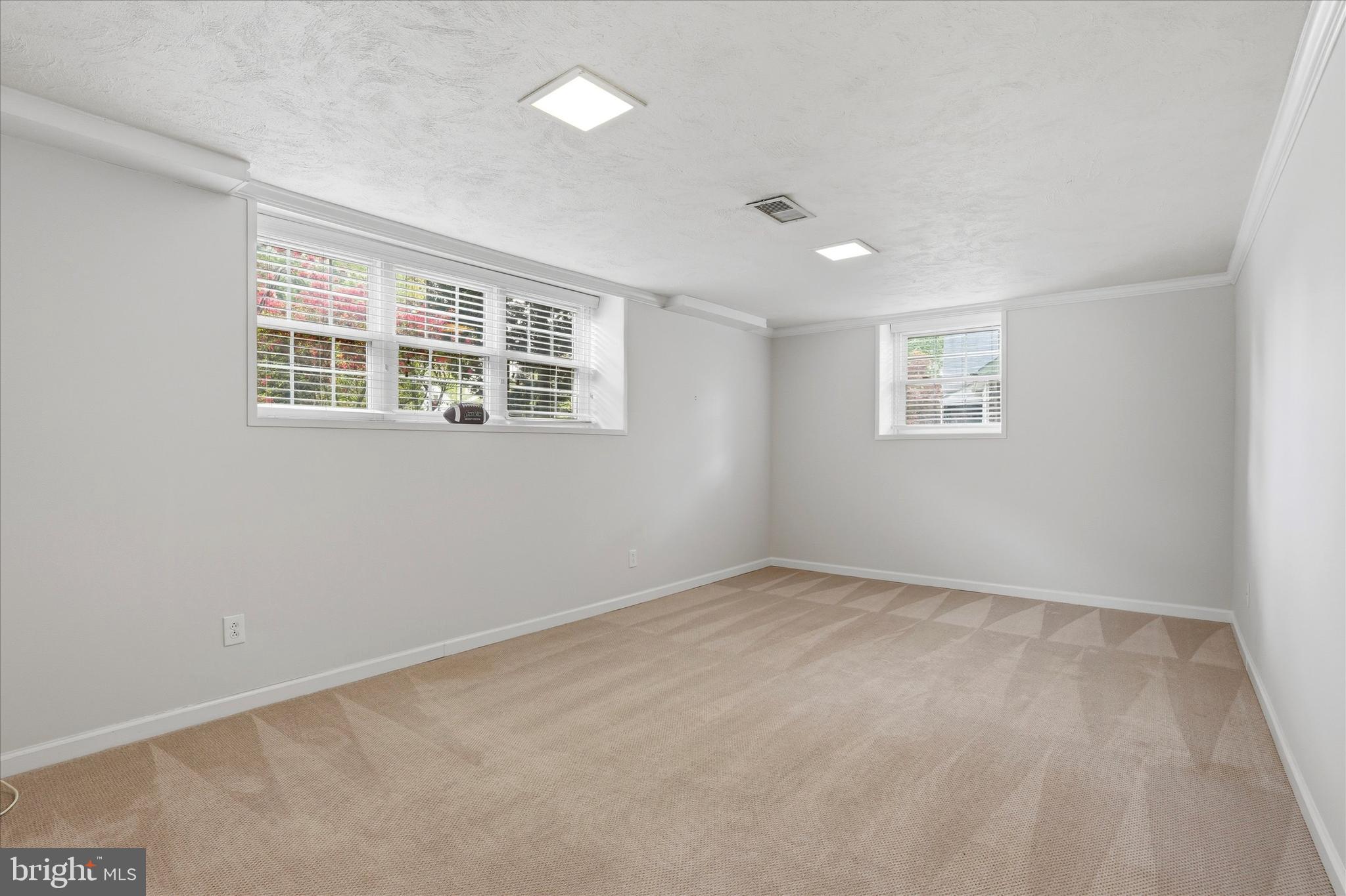 617 PADDOCK ROAD