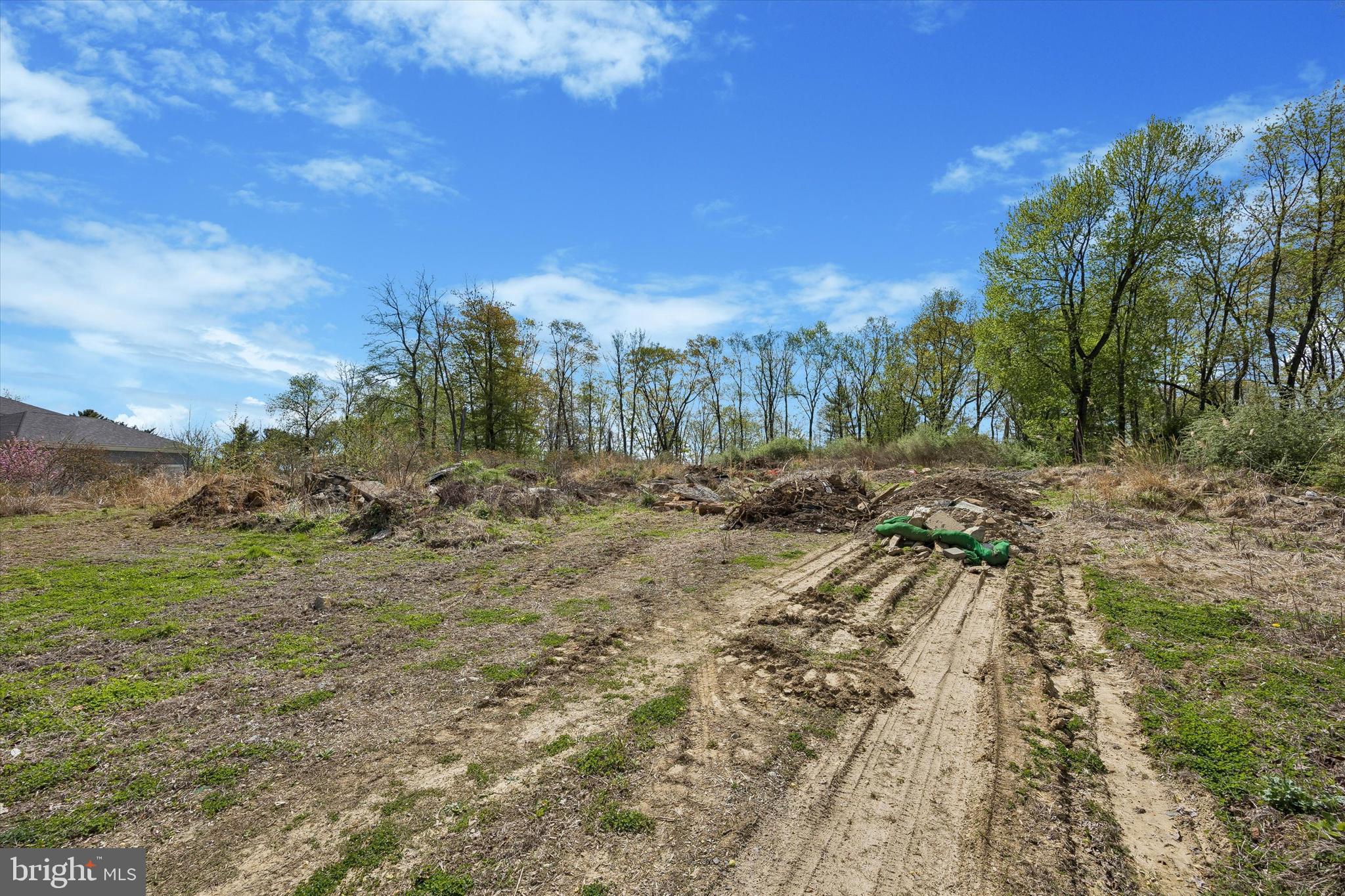 3882 GRADYVILLE ROAD