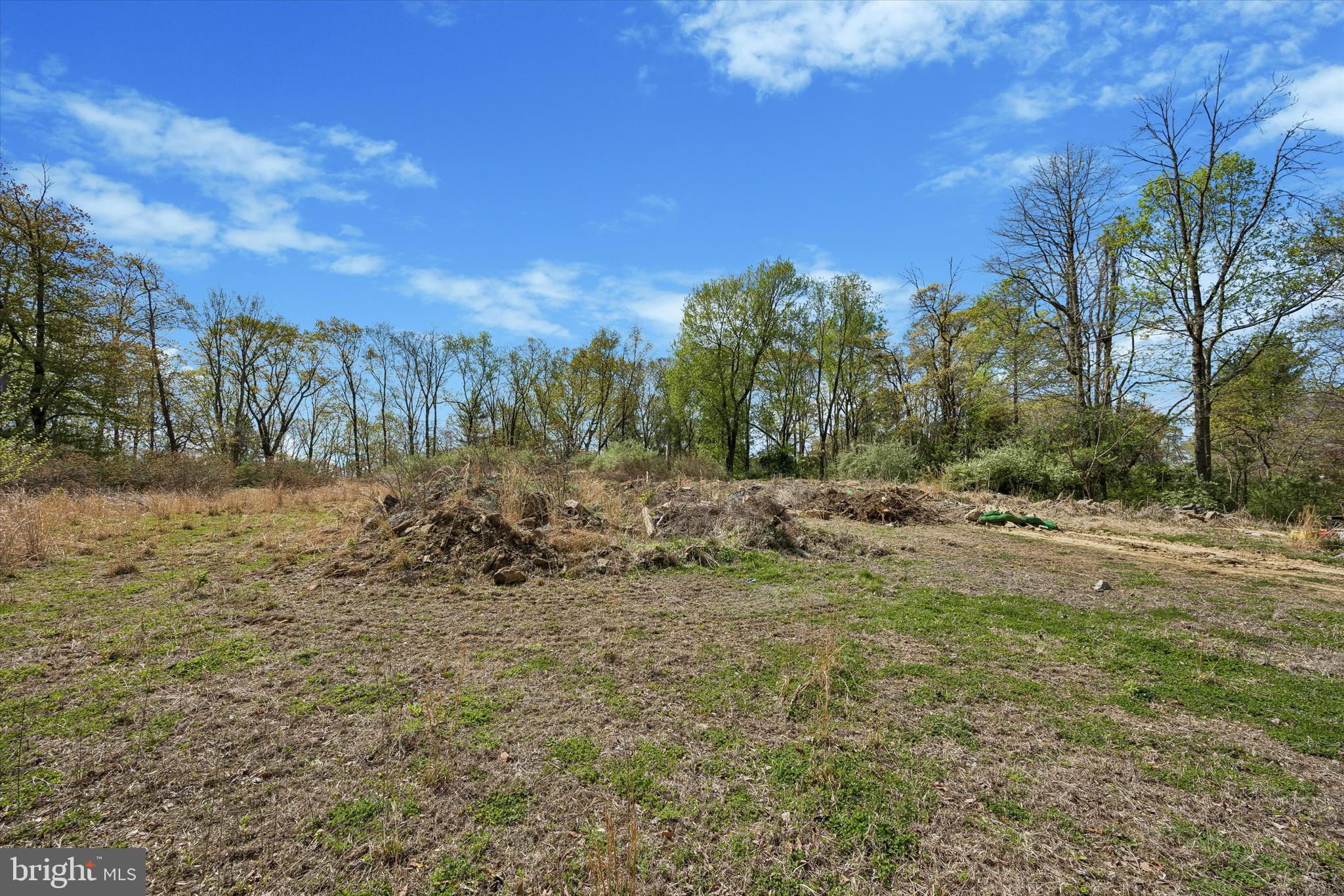 3882 GRADYVILLE ROAD