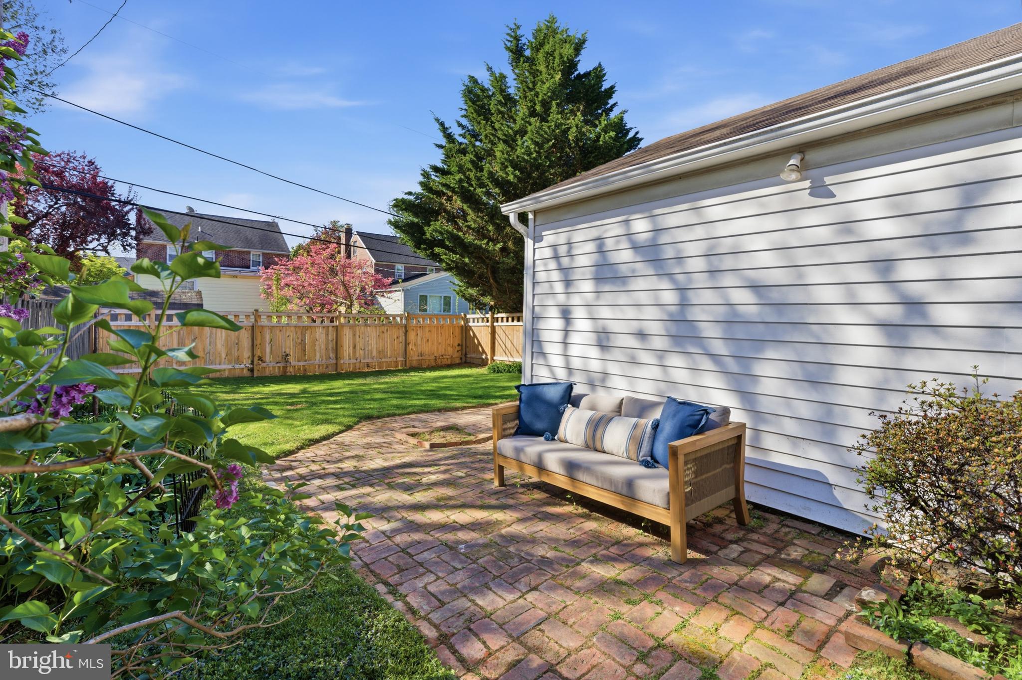 31 W MARTHART AVENUE