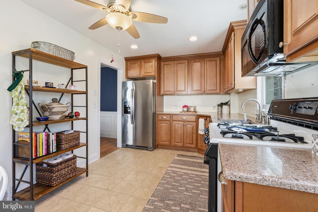 31 W MARTHART AVENUE